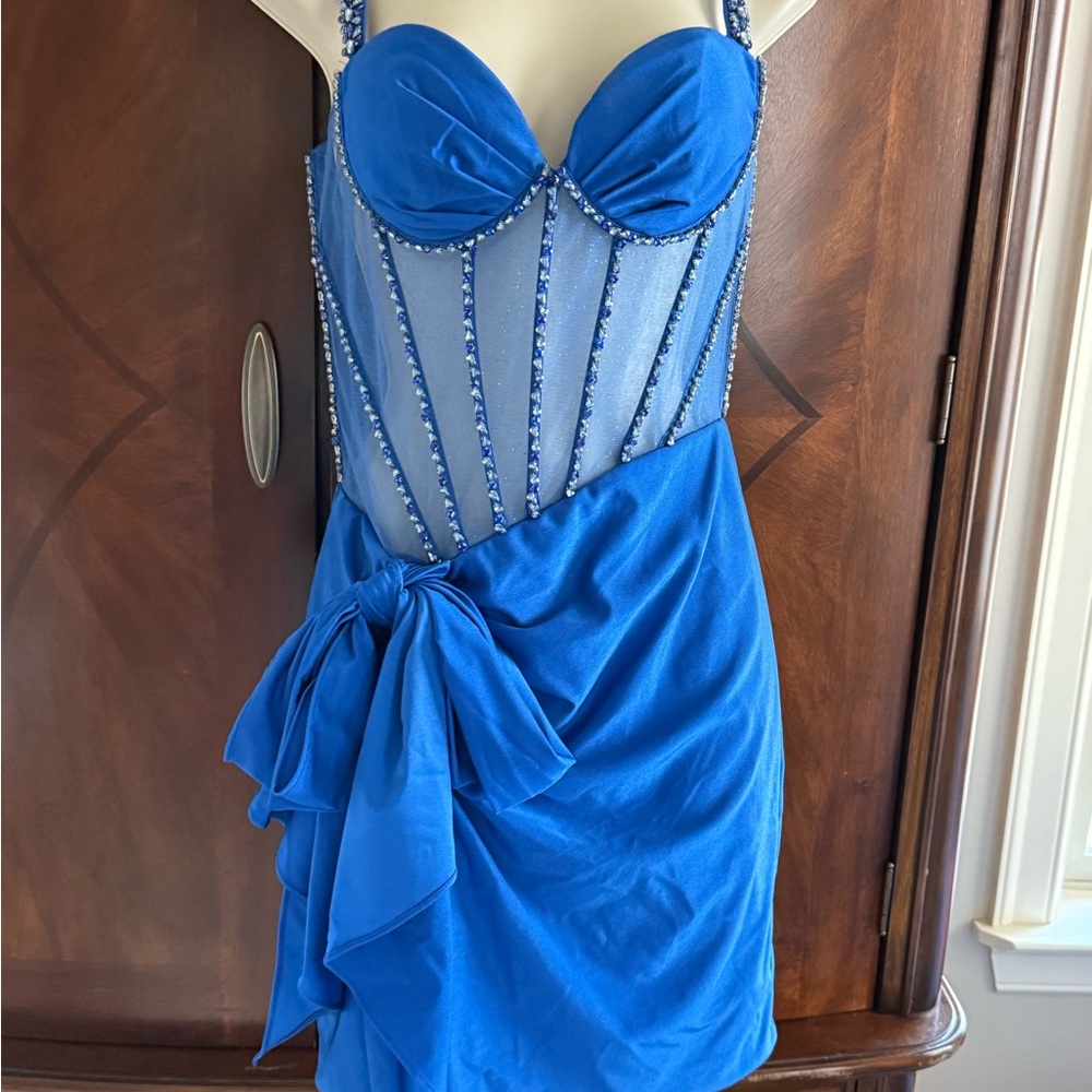 NWOT Elegant Blue Homecoming Dress